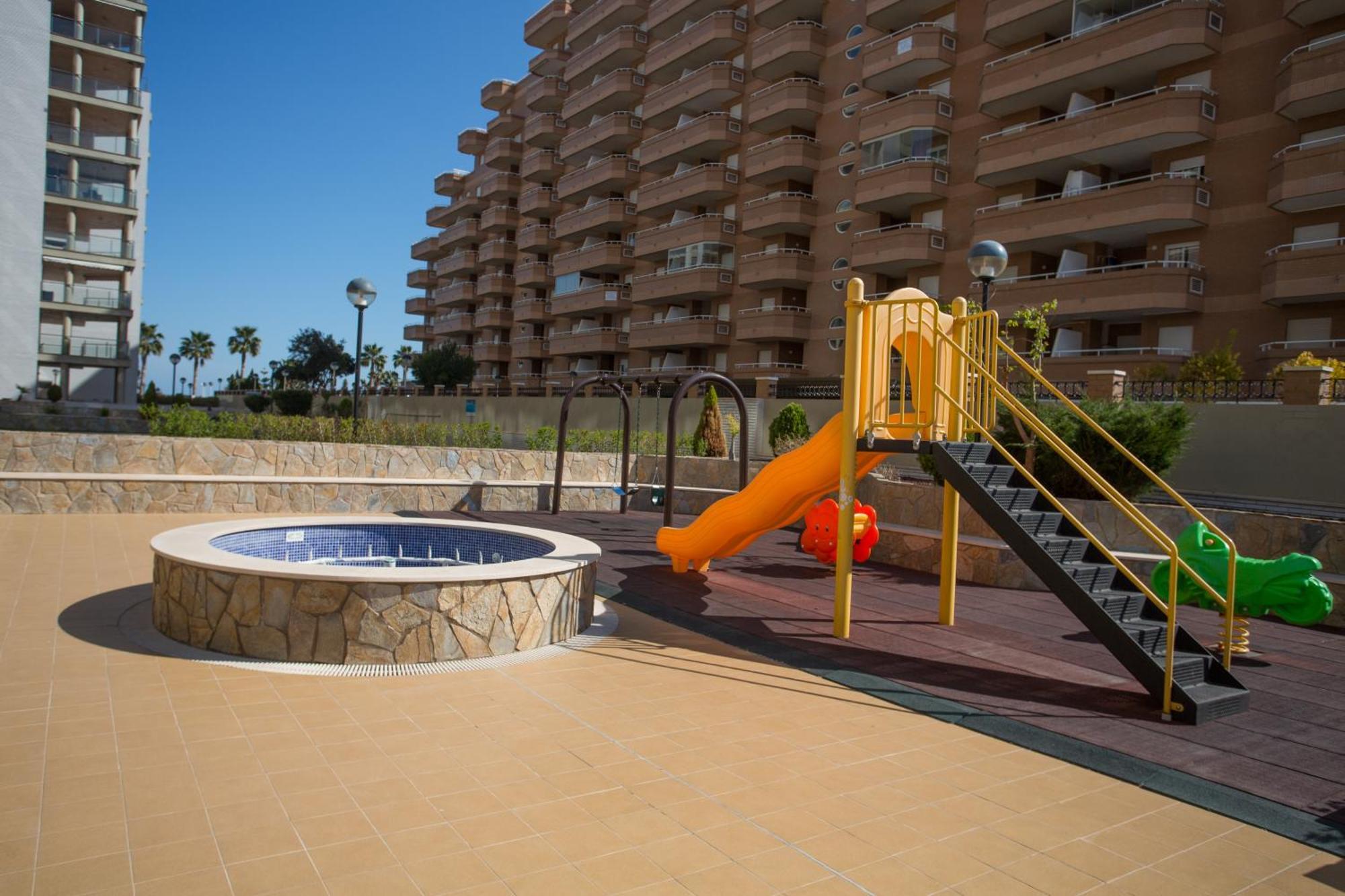 Apartamentos Be Suites Primera Linea Oropesa del Mar Ruang foto